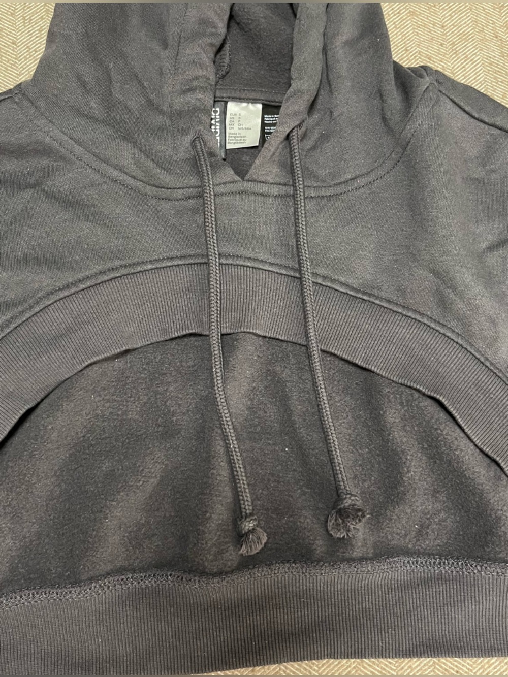 Divided by H&M Cropped Hoodie Shrug; Charcoal Gray/Black - Picture 3 of 4